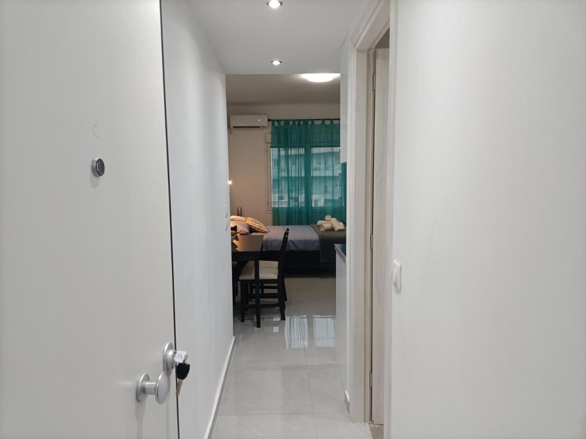 Appartamento City Adventures Atene Esterno foto