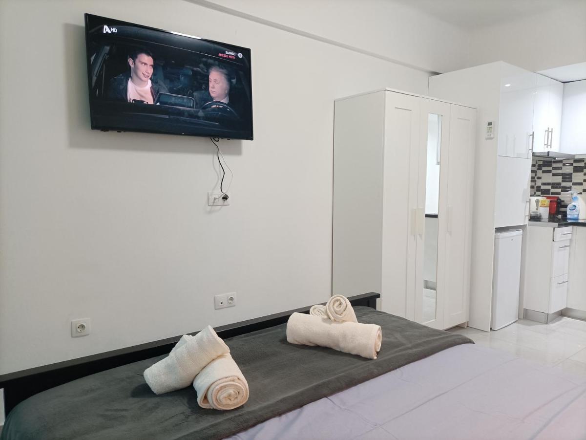 Appartamento City Adventures Atene Esterno foto