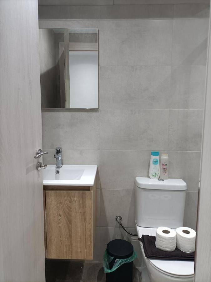 Appartamento City Adventures Atene Esterno foto